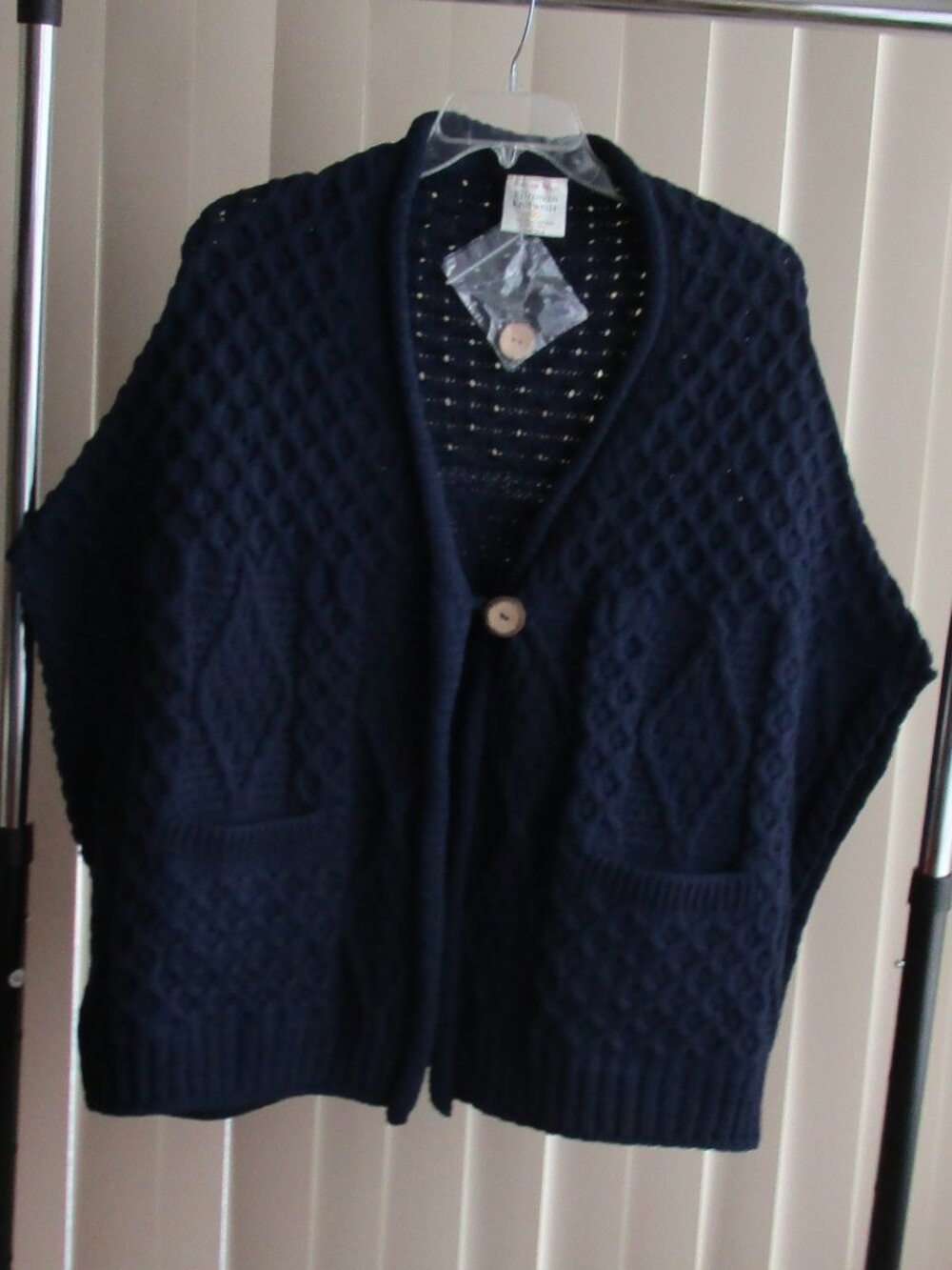 Kilronan Knitwear 100% Merino Wool Throwover Cardigan - woman PLUS - navy blue